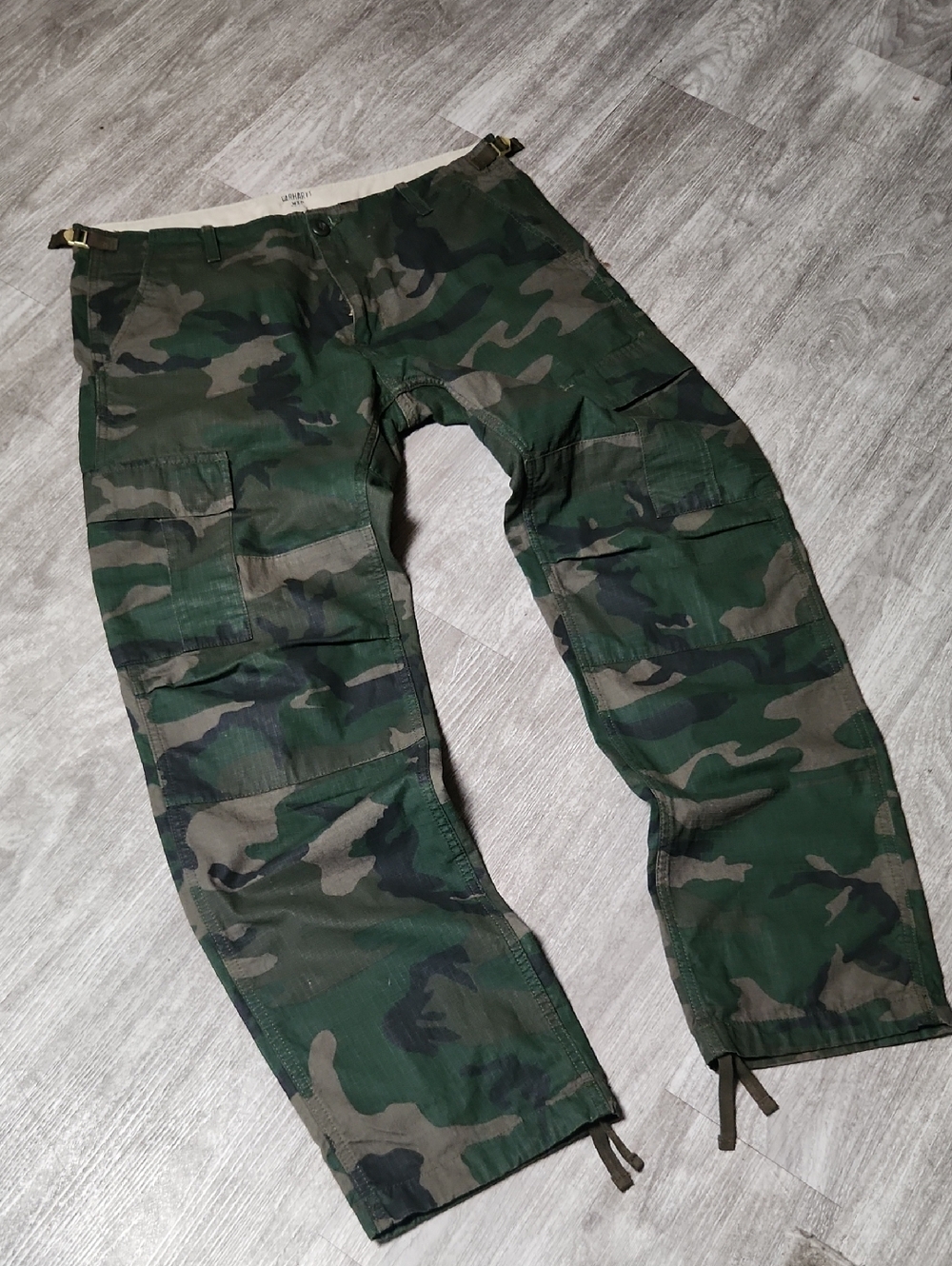 Carhartt WIP Men's Green Woodland Camo Ripstop Cargo Pants - Picture 1 of 9